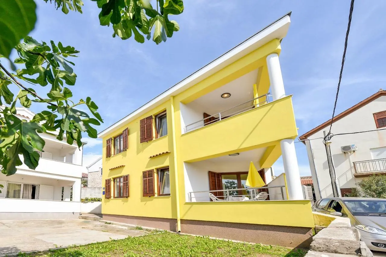Apartments Ana Petrcane 0*,  Croatia
