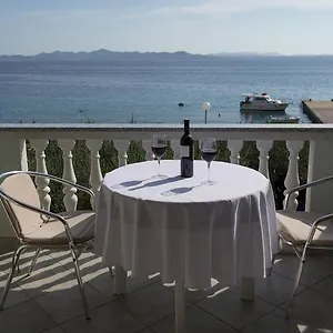 Apartman Jurjevic, Petrcane